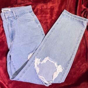 NWOT RSQ Ripped Baggy Jeans Light wash
